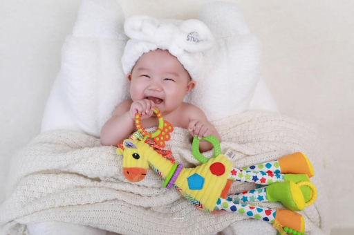 文山宝宝头发造型